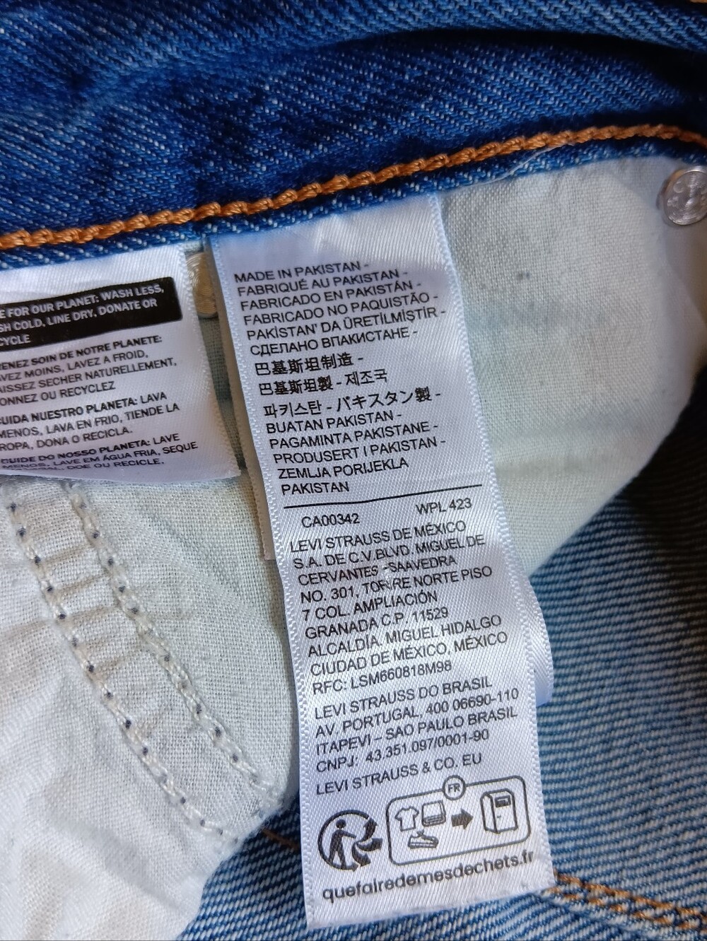 Y2K Levis Womens Size 26, '94 Baggy Blue Denim Jeans, Medium Wash - Picture 9 of 14